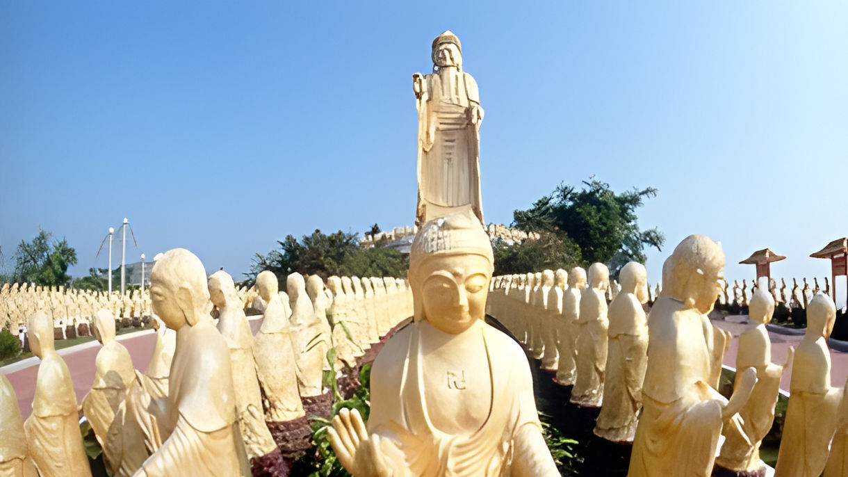 The Buddhist Monastery at Fokuangshan