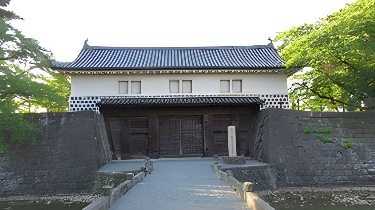 新発田城跡と清水園(日本語ガイド)(Guided in Japanese)