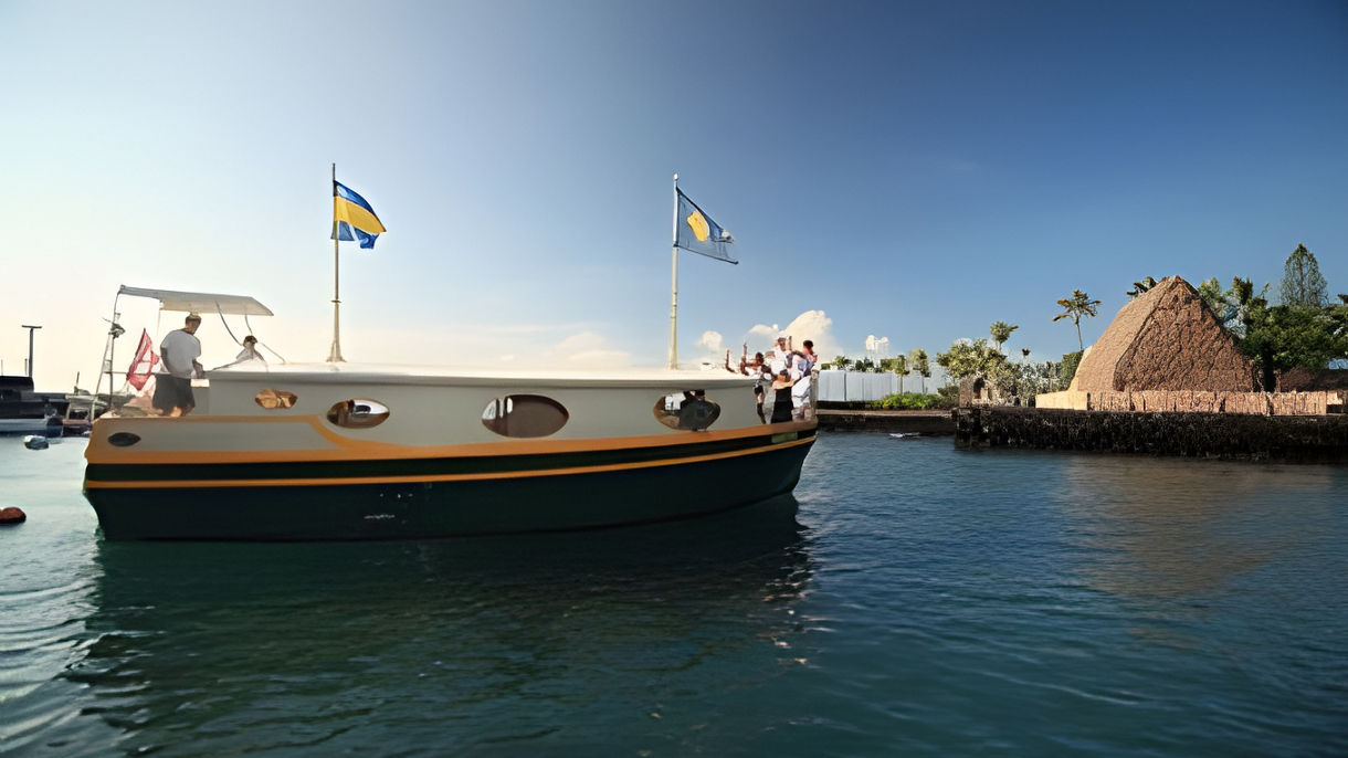 Glassbottom Boat Reef Tour