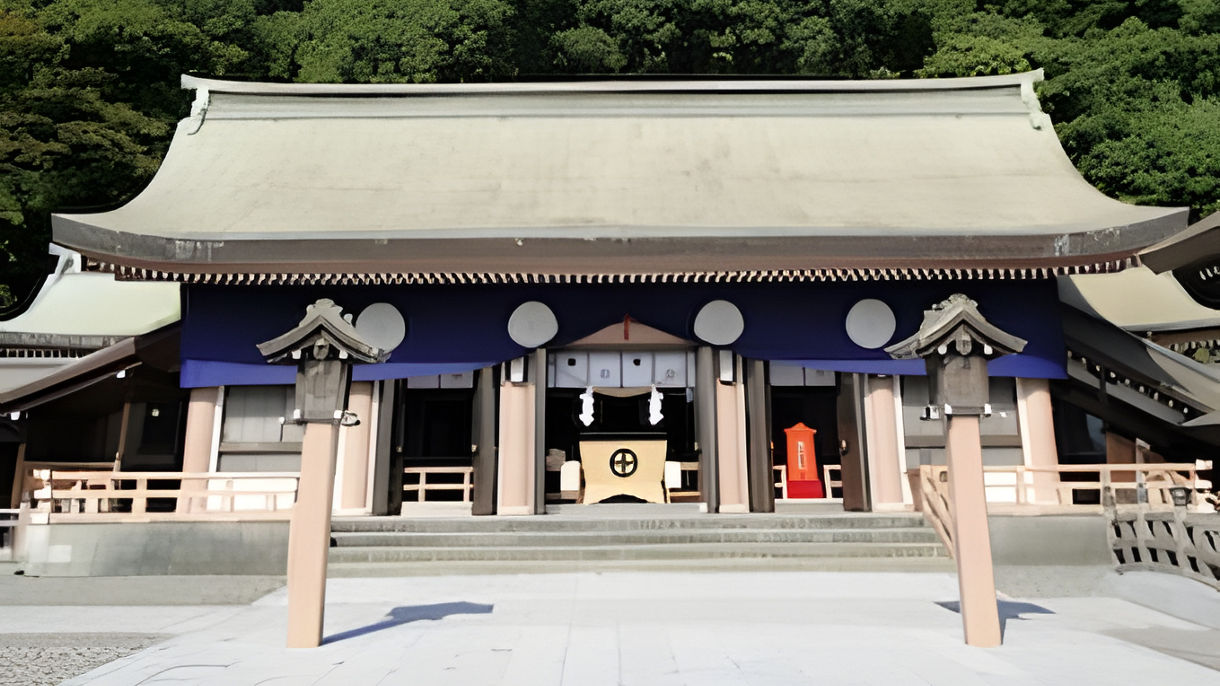 Kinko Bay Highlights: Shrines, Volcano and Vinegar Fields