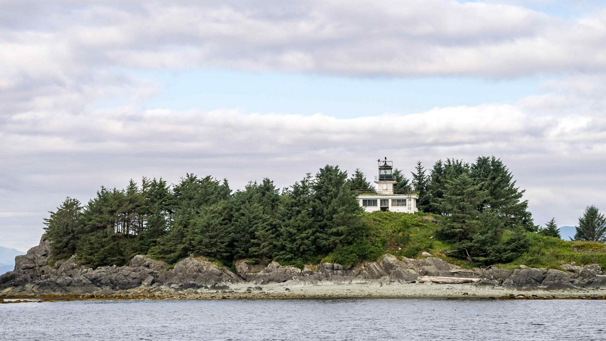 Lighthouse, Totems & Eagles Excursion