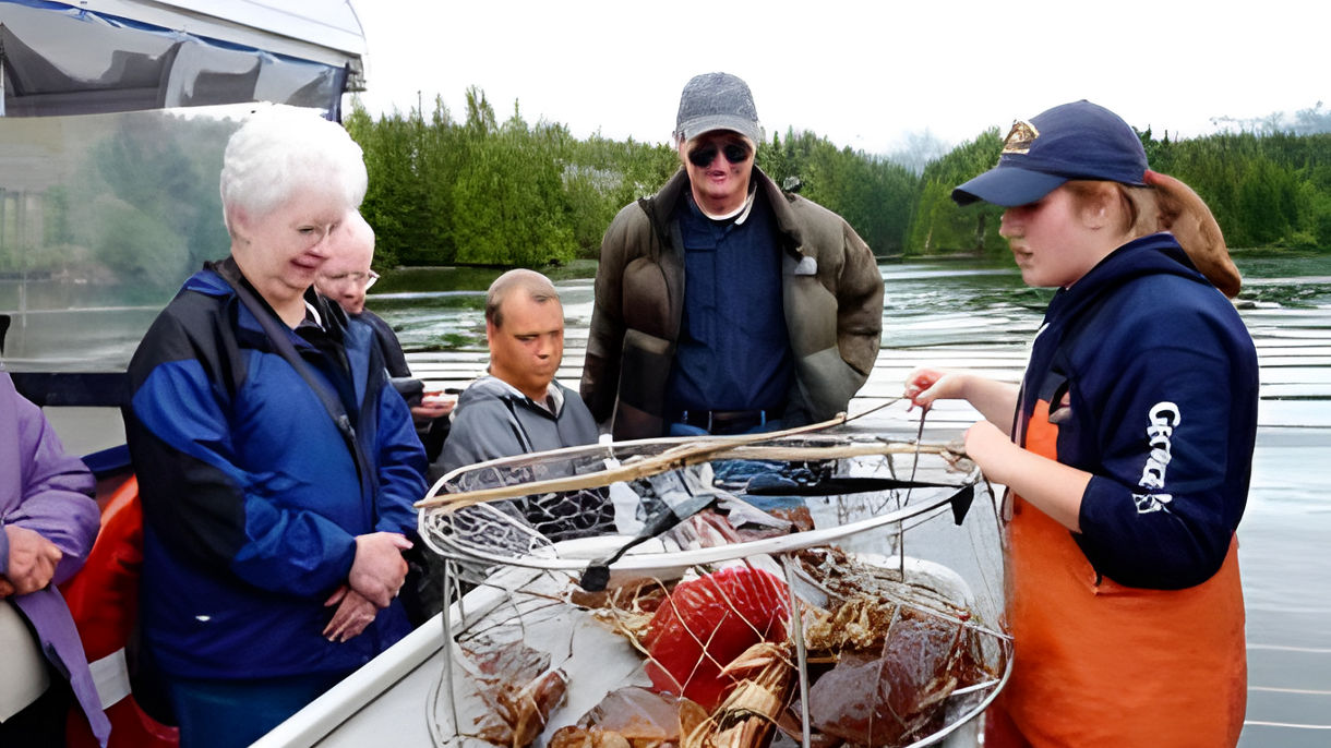 Crab Feast at George Inlet Lodge & Wilderness Cruise