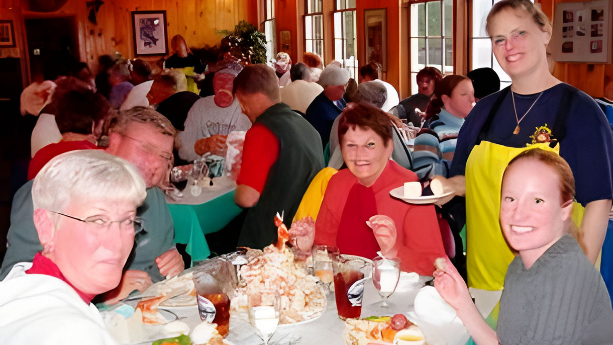 Crab Feast at George Inlet Lodge & Wilderness Cruise