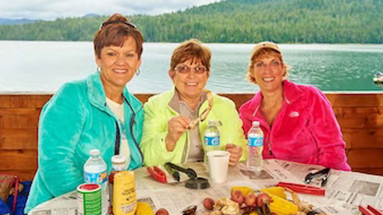 Silverking Lodge Seafood Feast & Wilderness Cruise