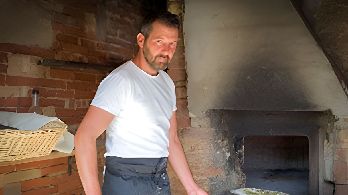 Local Connections: Tuscany Farmhouse Experience With Farmers Davide And Francesca
