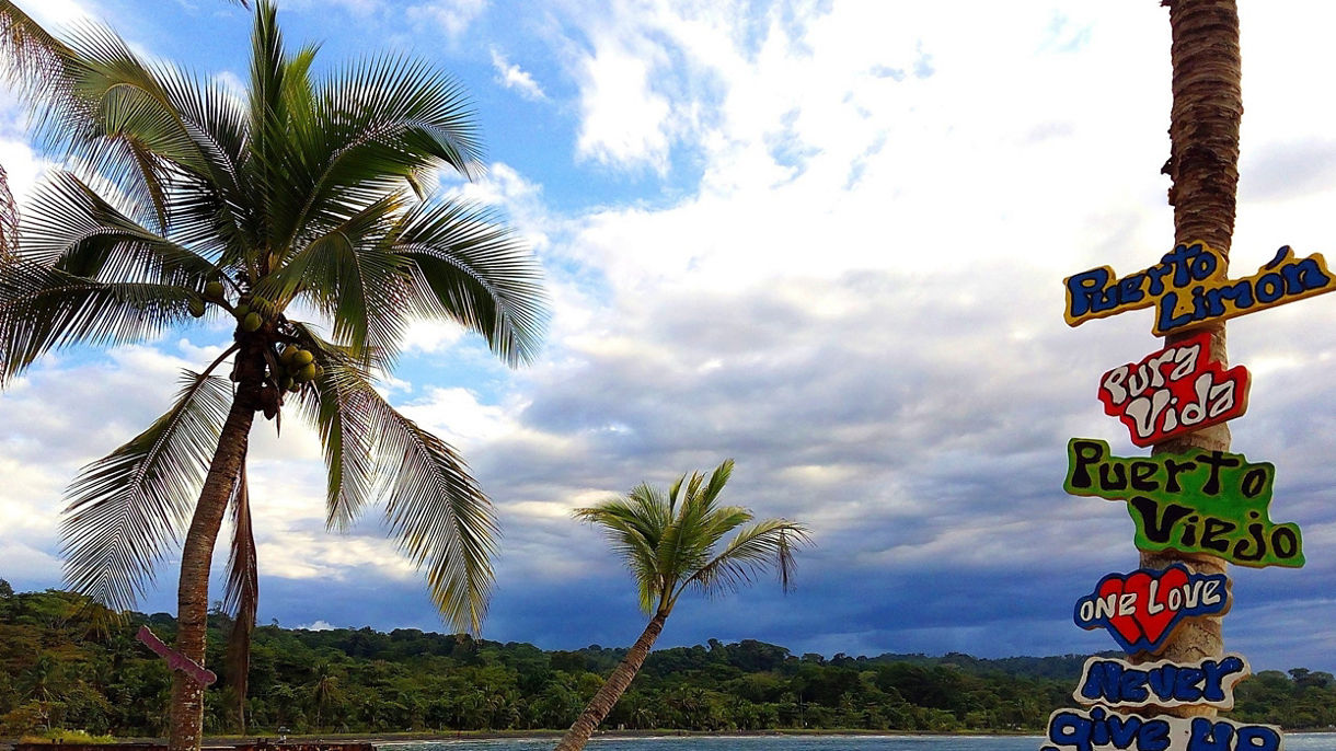 Puerto Viejo Beach Break & Shopping