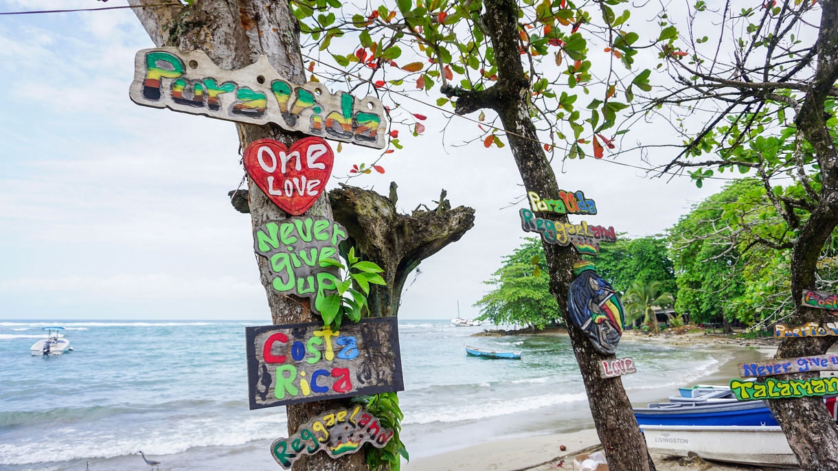 Puerto Viejo Beach Break & Shopping