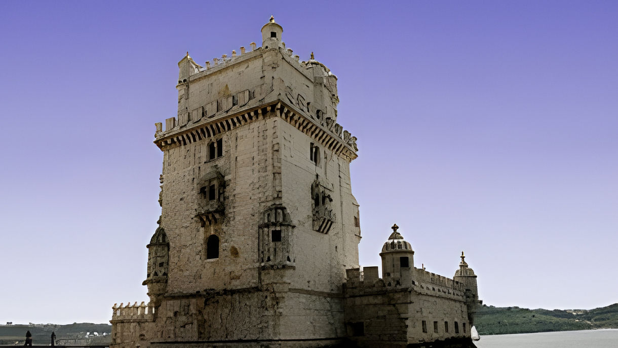 Discover Lisbon your Way by Private Van - Half Day (Driver Only)