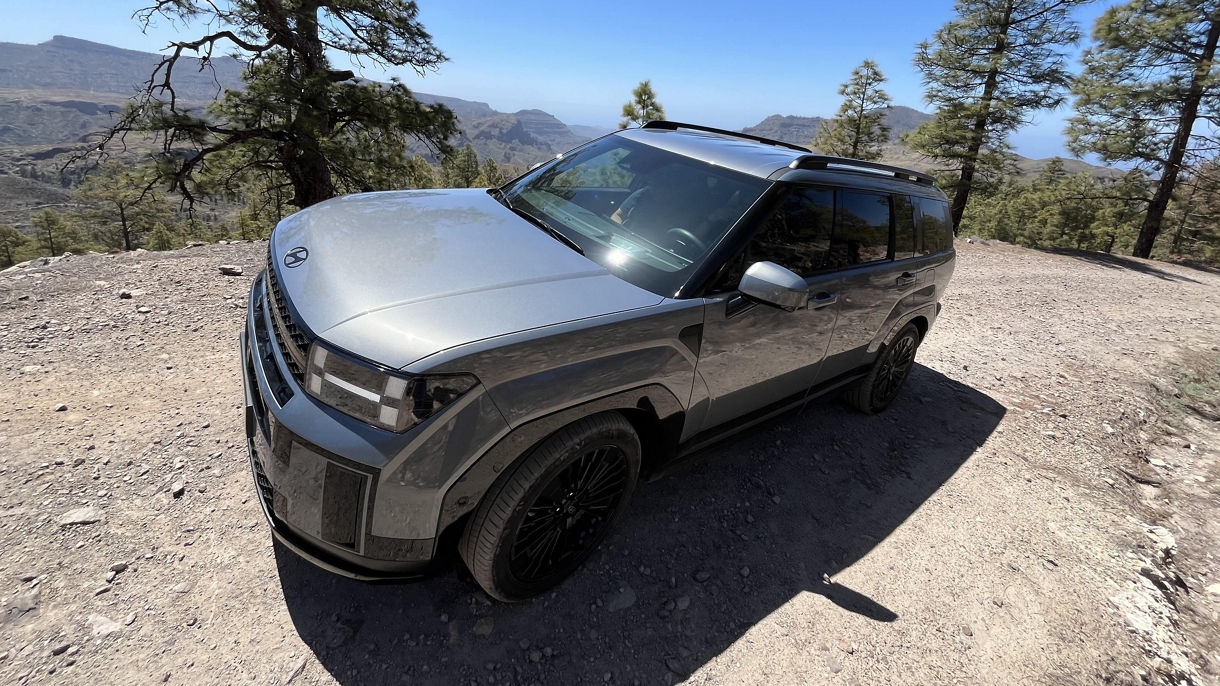 Discover Gran Canaria by 4x4 vehicle
