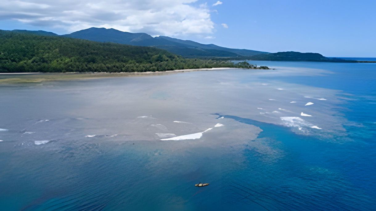 Santo Beach Escape