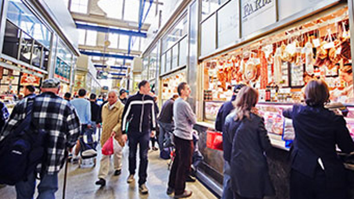 Queen Victoria Market on Your Own
