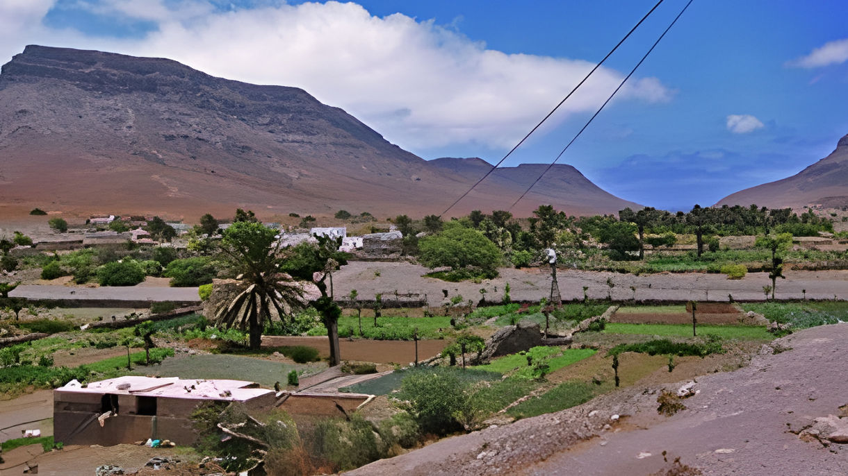 Calhau, Cruz de Evor & Island Drive
