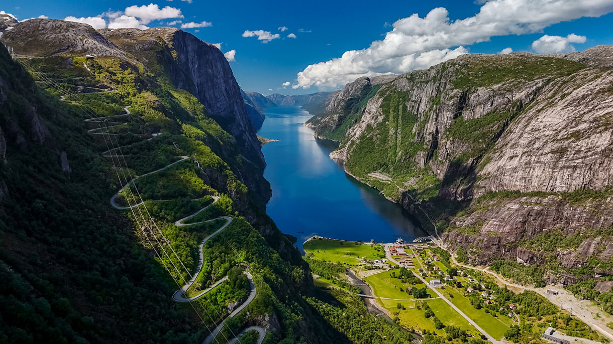 Scenic Romsdal Valley & the Rauma Railway