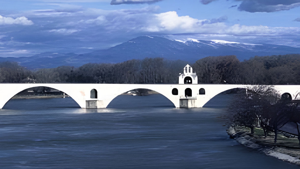 Avignon & Le Pont du Gard