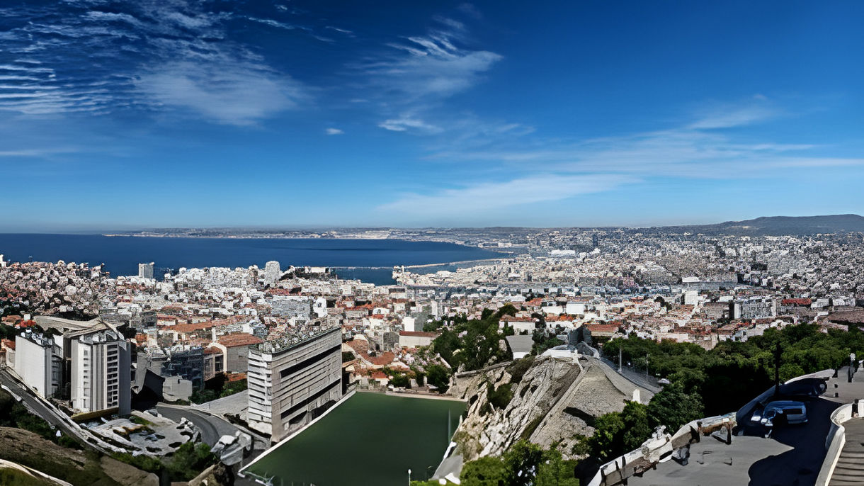 Marseille by Private Vehicle - Van Class Half Day (With Guide)