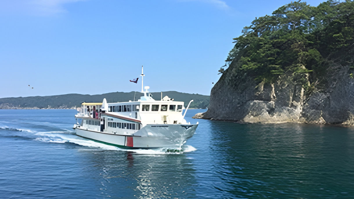 Jodogahama Boat Cruise and Local Fish Market