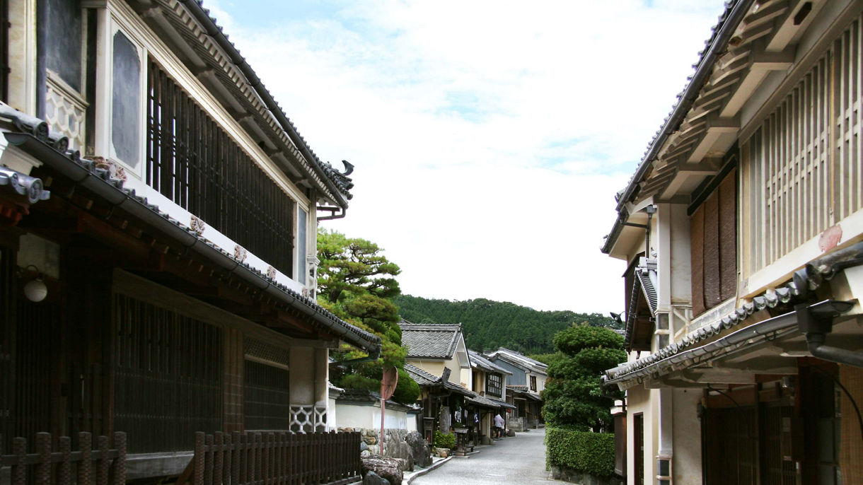 Uchiko & Ozu On Your Own