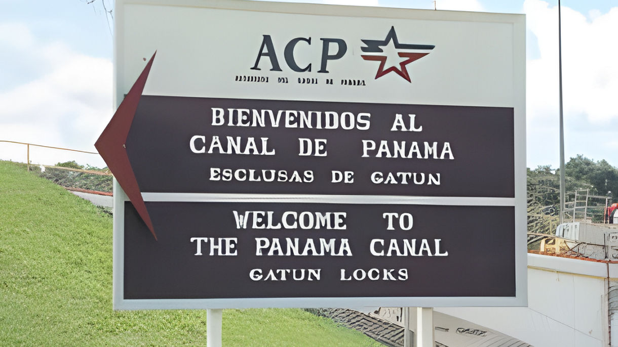 Gatun Lake and Locks Cruise & Embera Indians