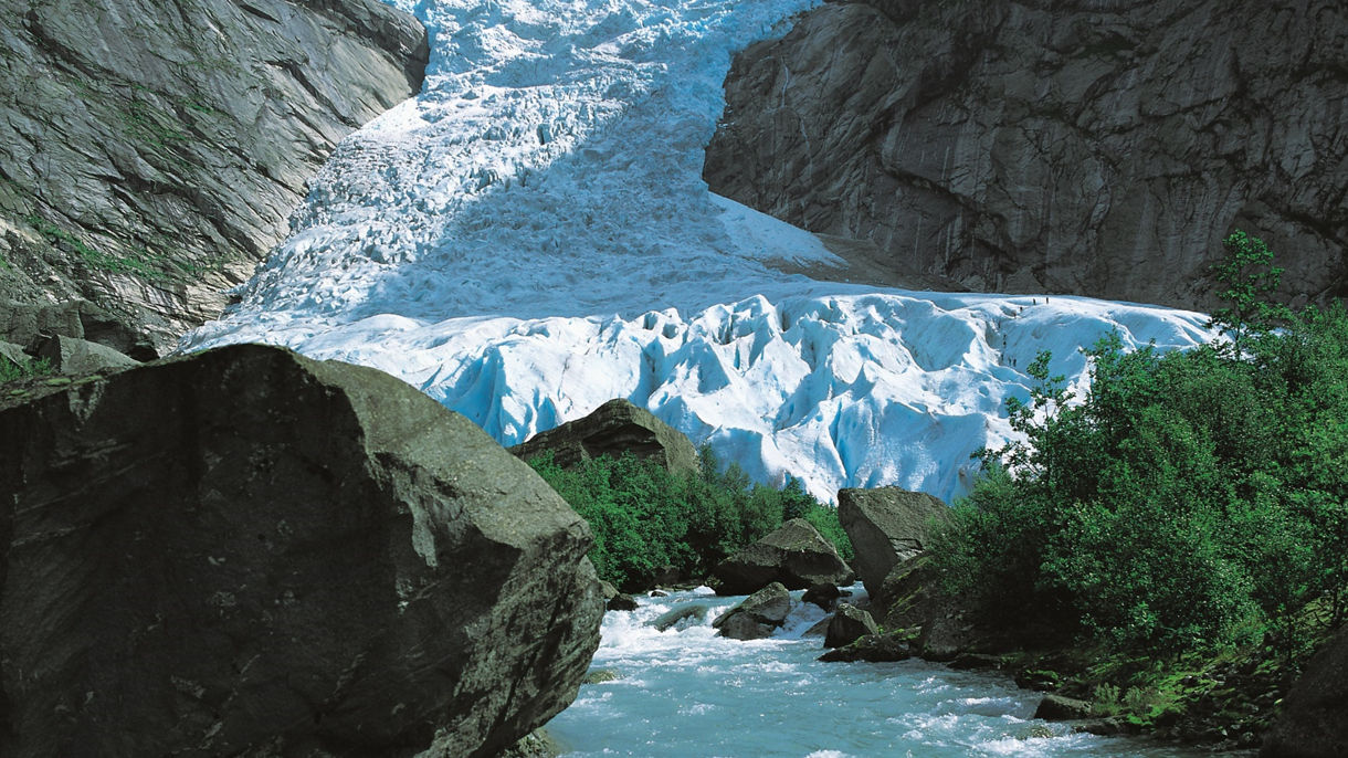 Briskdal Glacier Hike & Lunch