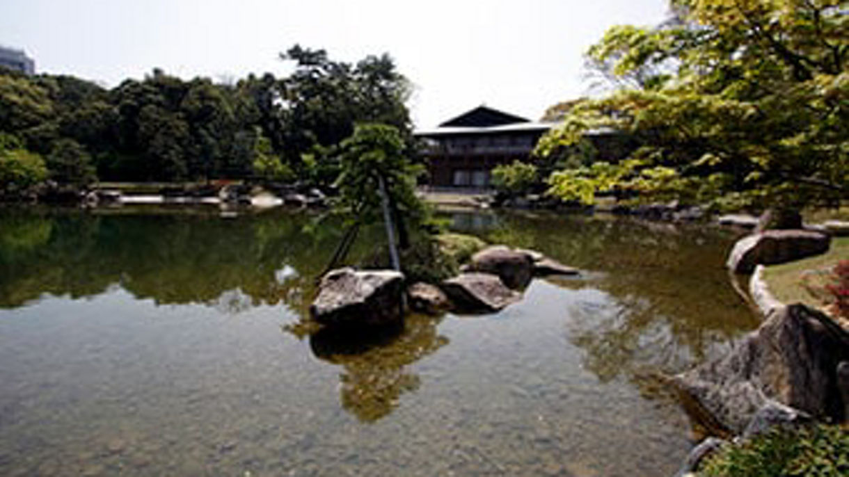 徳川美術館と徳川園(日本語ガイド)(Guided in Japanese)