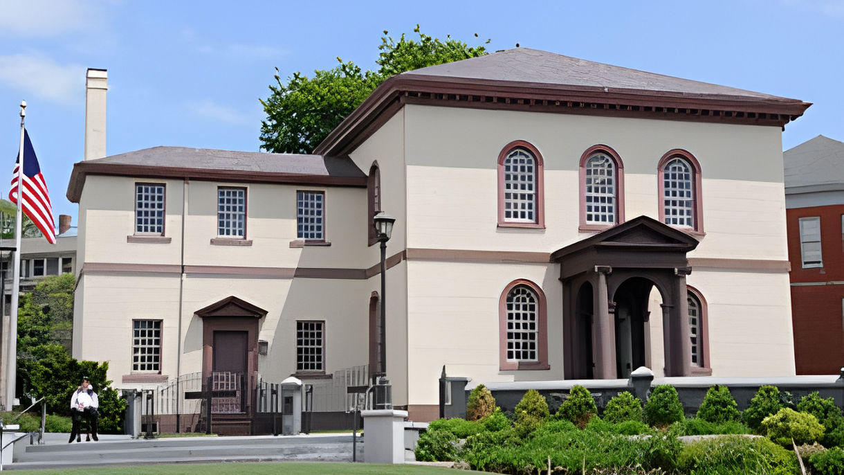 Newport Scenic Drive & Touro Synagogue