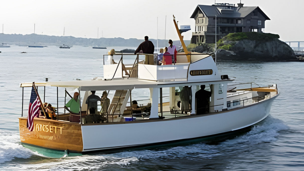 Newport Highlights by Land & Sea
