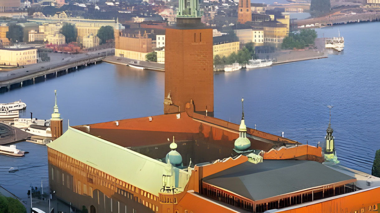 Royal Palace, Old Town & Canal Cruise