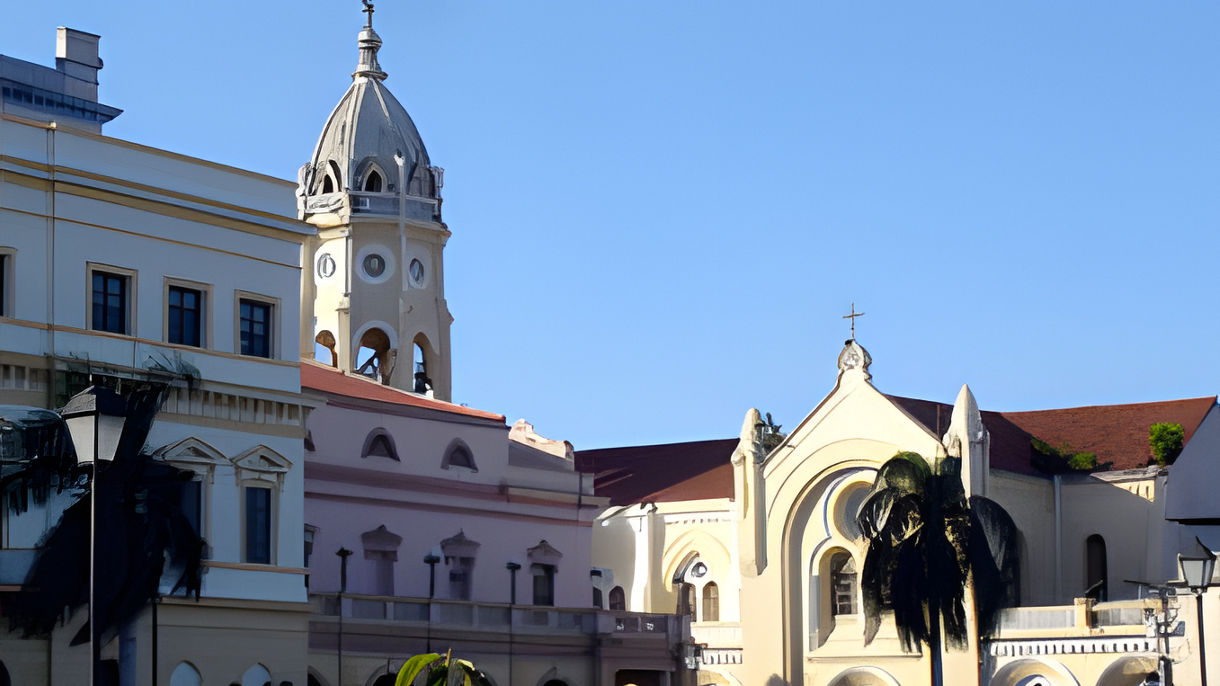 Scenic Drive & Walking Tour of "Colonial Panama"
