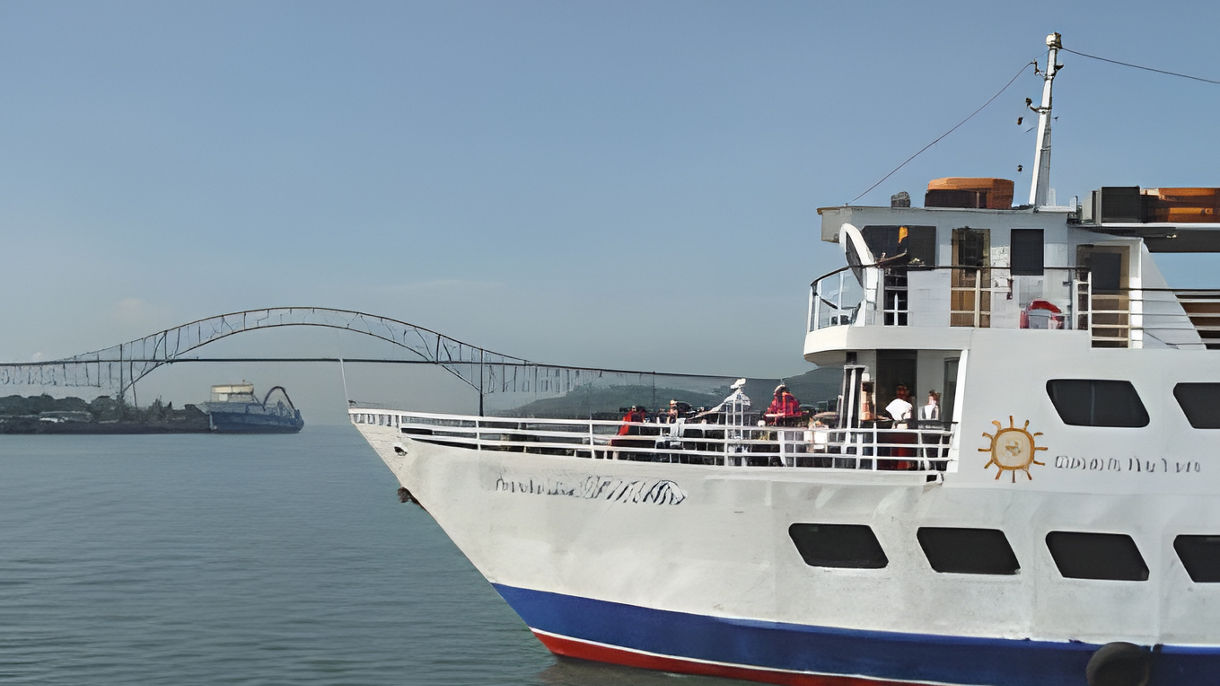 Panama Canal & Locks Transit by Boat