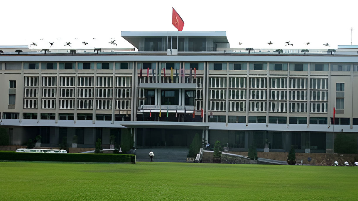 History Museum, Lacquer Factory & Dong Khoi Street