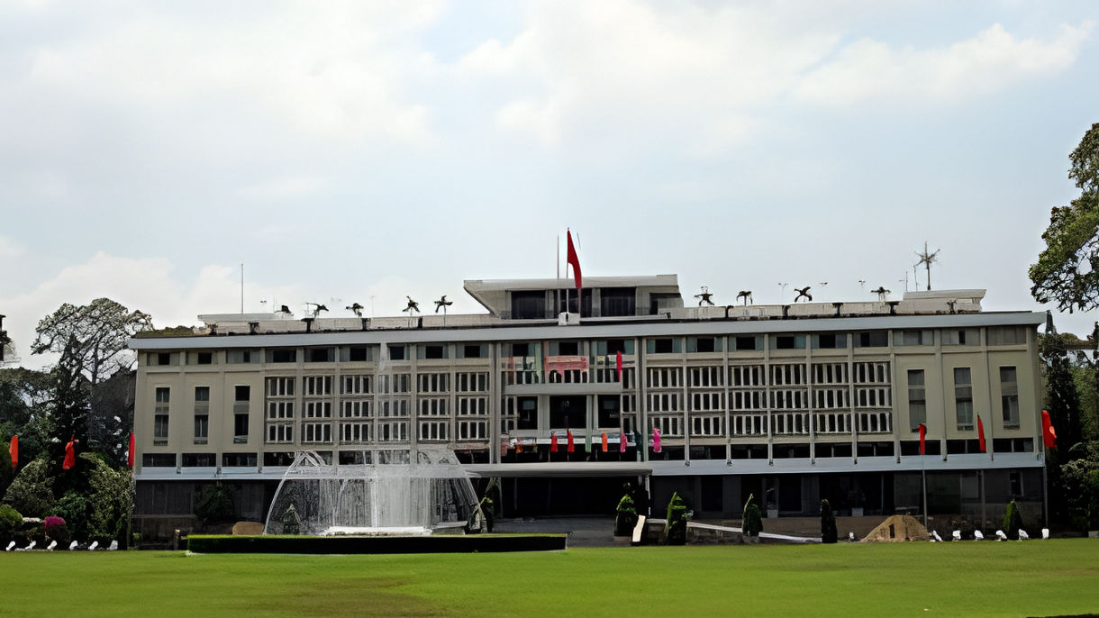 Saigon - War Relics & Shopping