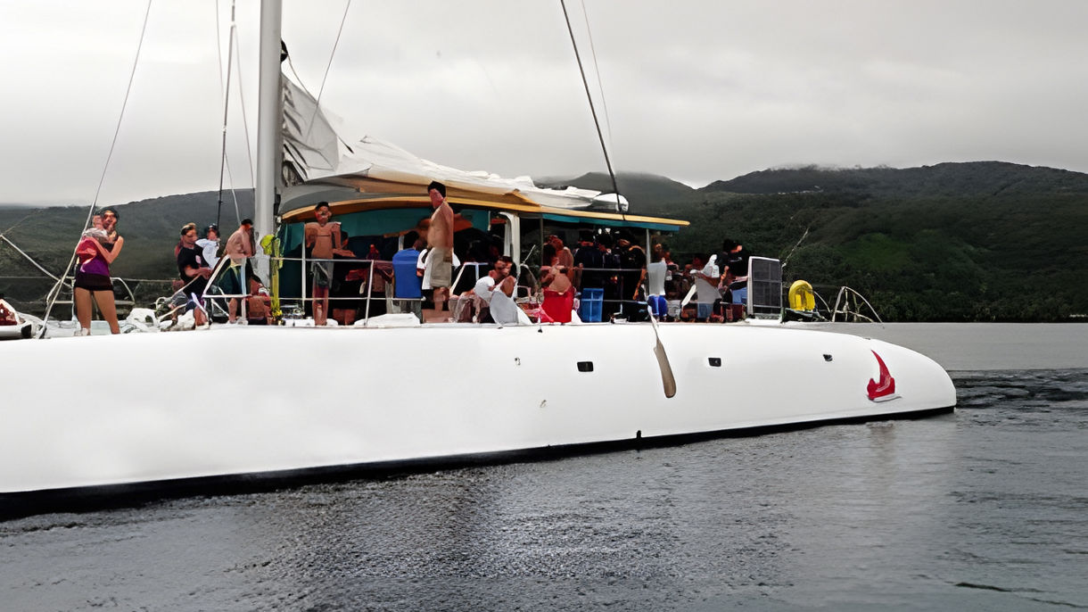 Lagoon Sail & Snorkel Tour