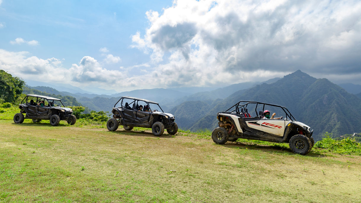 RZR to Jorullo Point Glass Platform - 4 guests