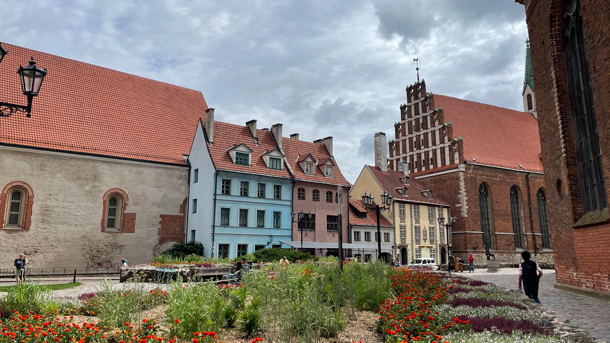 Riga by Bus & Boat: A Small Group Tour