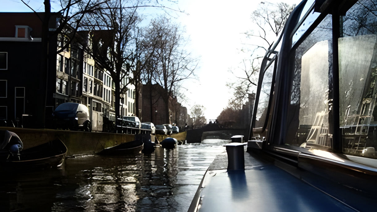Amsterdam Canal Cruise & Time On Your Own
