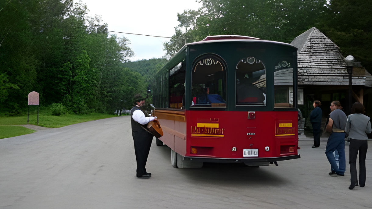 Discover Val-Jalbert with Lunch
