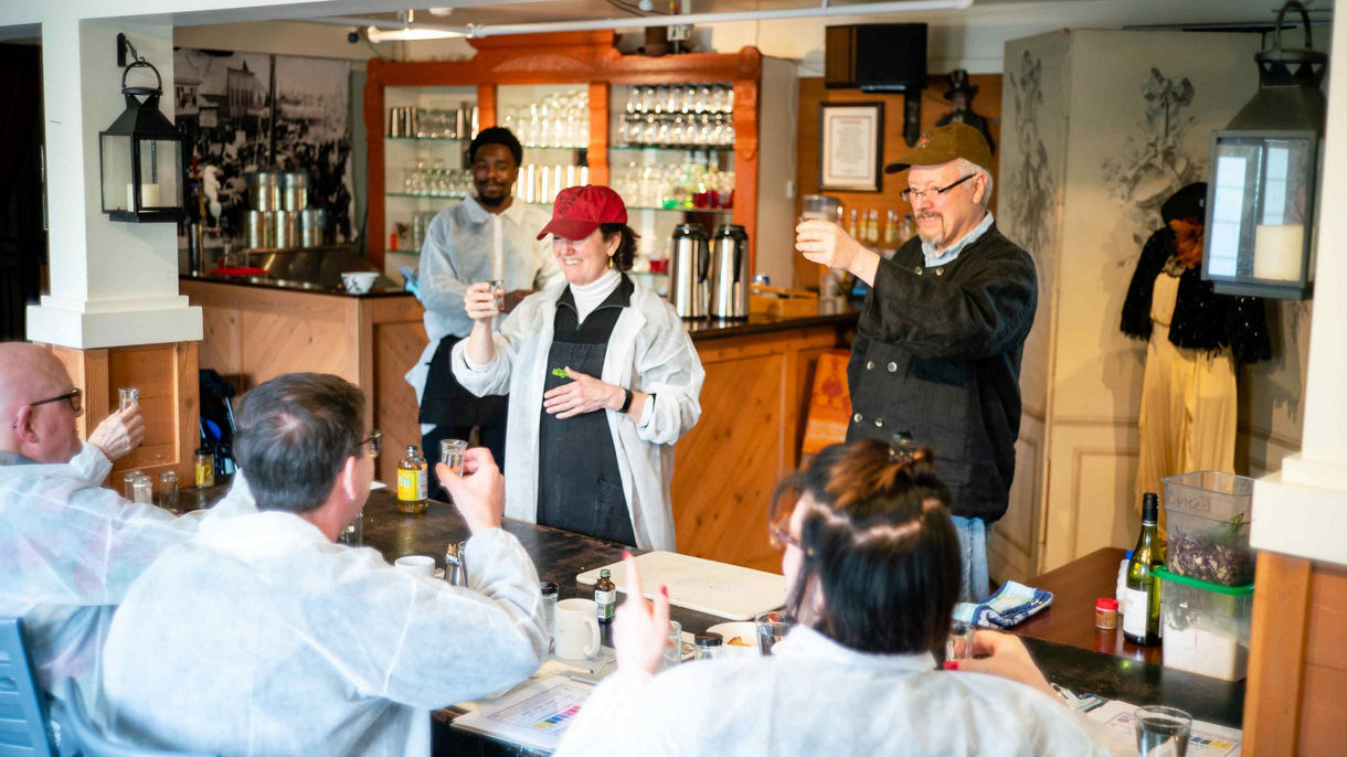 Local Connections: Garden-to-Table Kitchen Science with Alaskan Chef