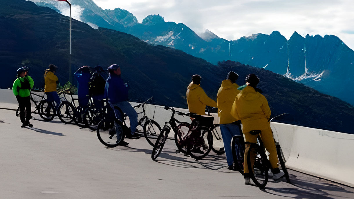 Klondike Summit To Sea Bicycle Tour