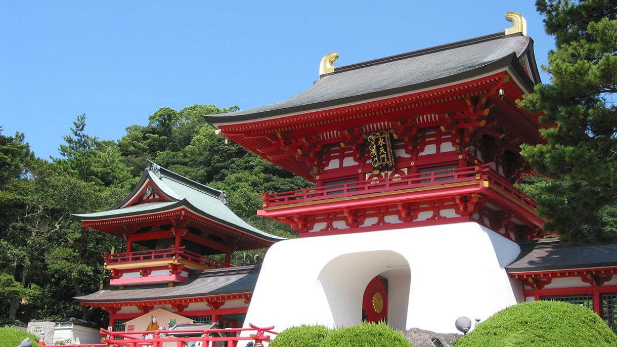 Chofu Old Town Walking & Akama Jingu Shrine