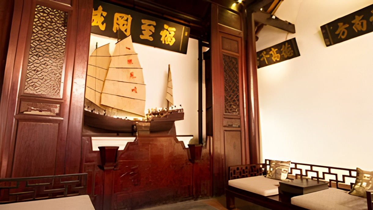 River Cruise & Chinatown Walking Tour