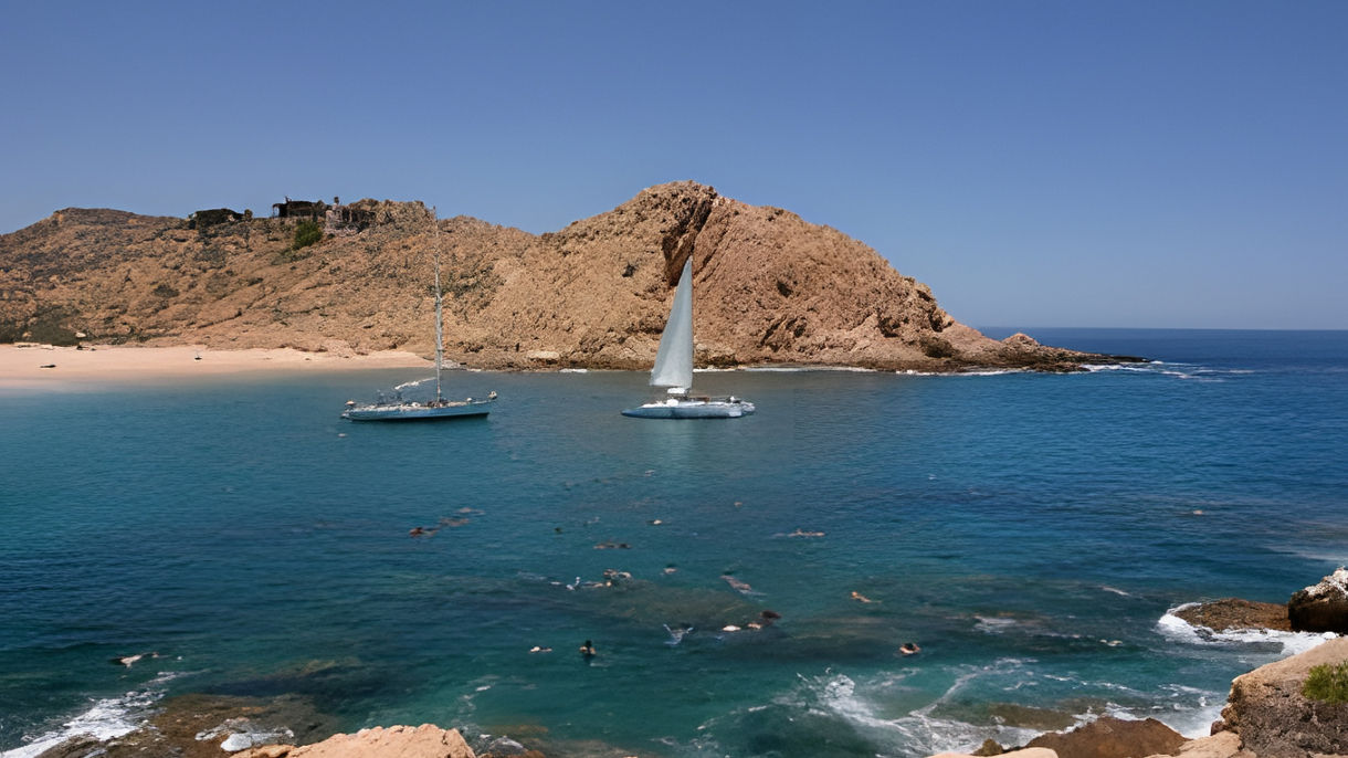 Santa Maria Cove Sail & Snorkel