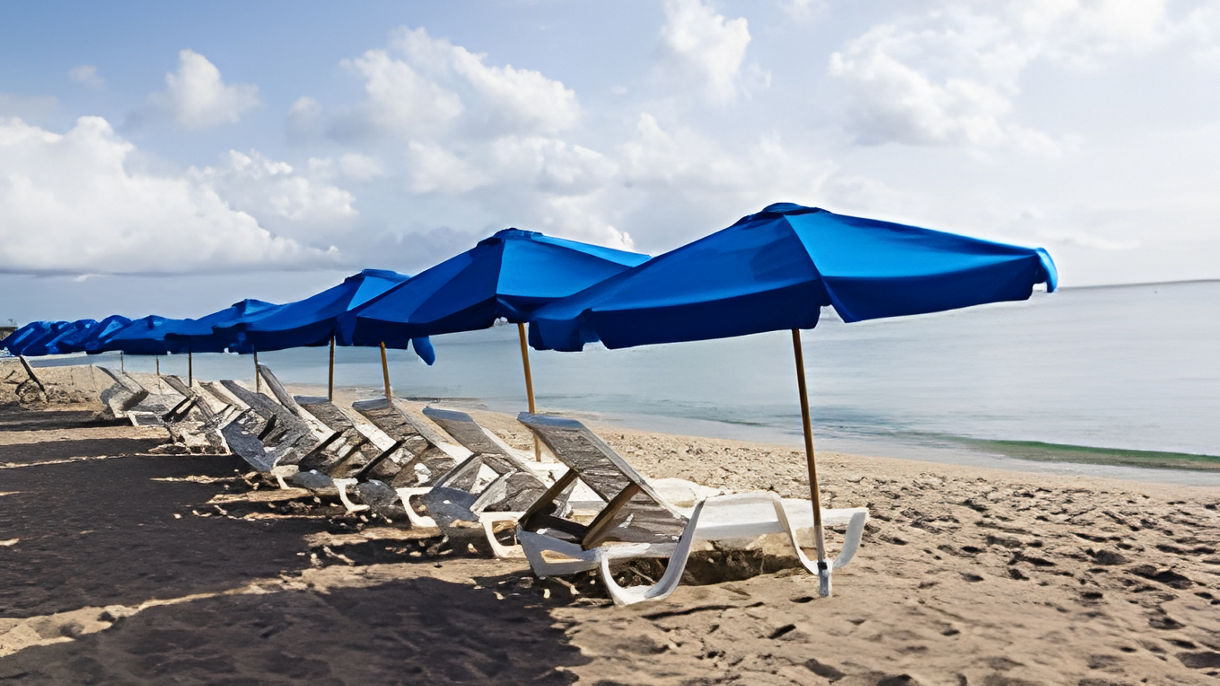 Nevis Island Tour, Beach & Lunch