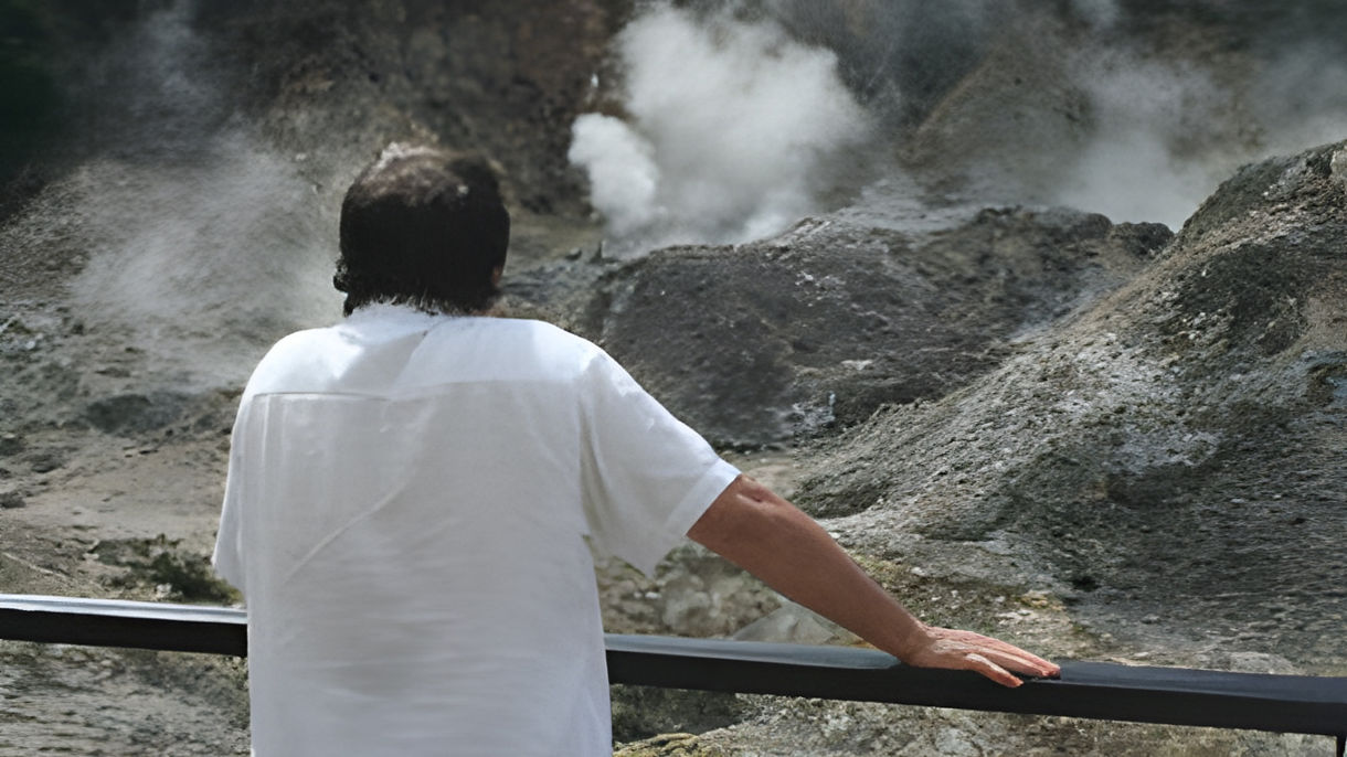 Sulphur Springs, the Pitons, Marigot Bay & Lunch