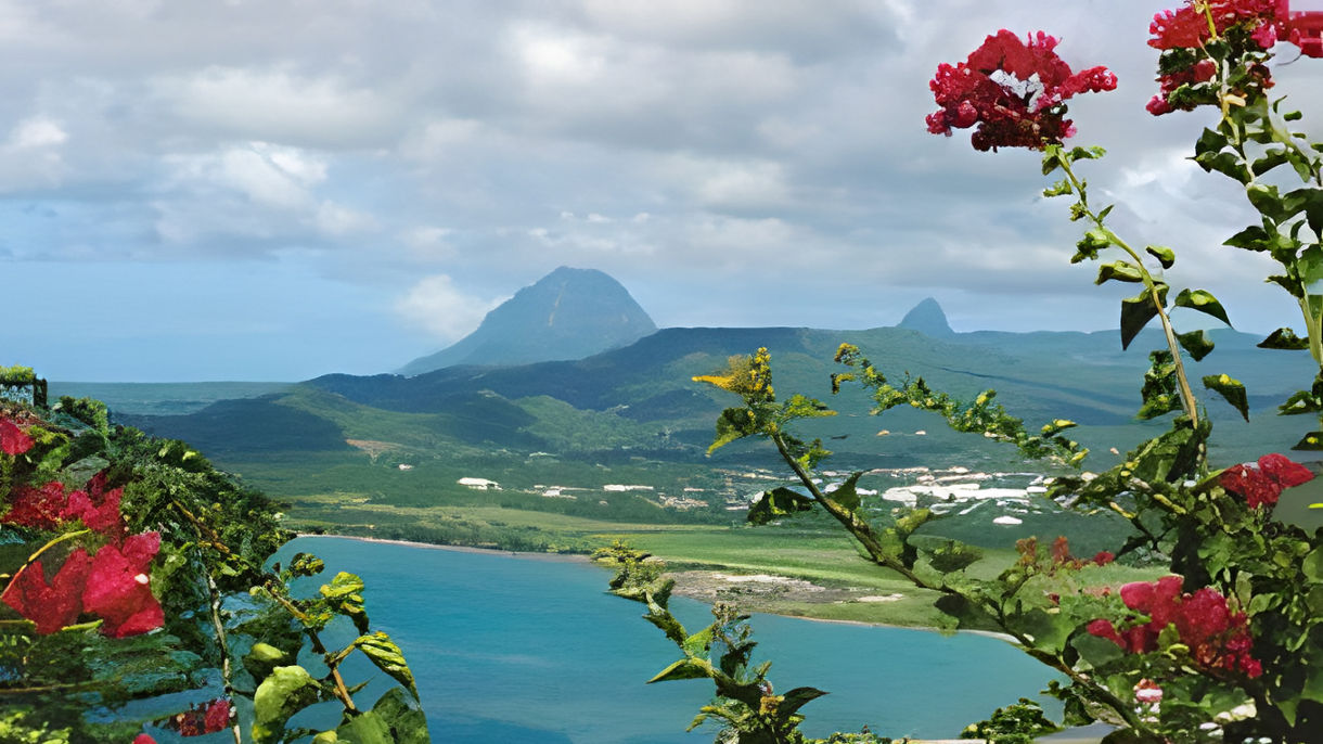 Sulphur Springs, Marigot Bay, Lunch & Shopping