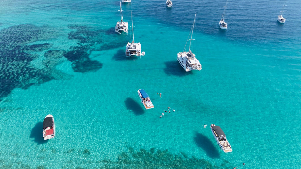 Trogir, Blue Lagoon and Solta: Speedboat Adventure with Swim & Snorkel