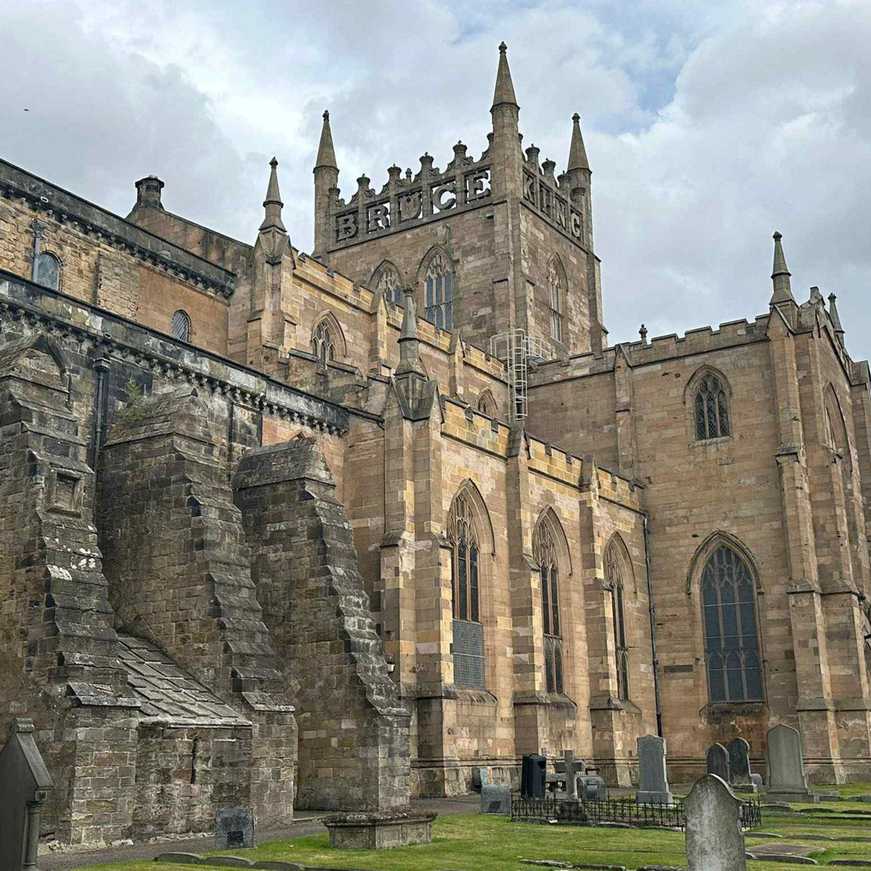 Dunfermline: Kings, Queens and Bridges of Scotland