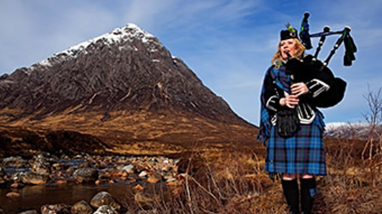 Local Connections: Whisky & Bagpipes with Local Expert