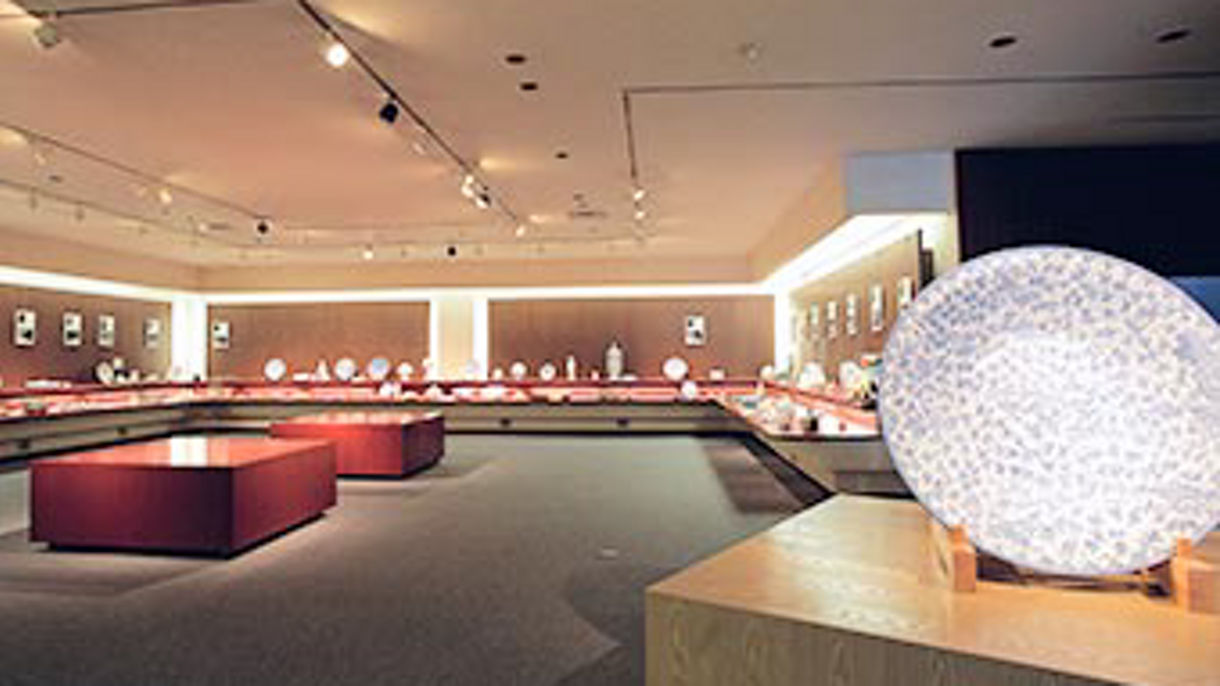 Mikawachi Pottery District & Sake Brewery