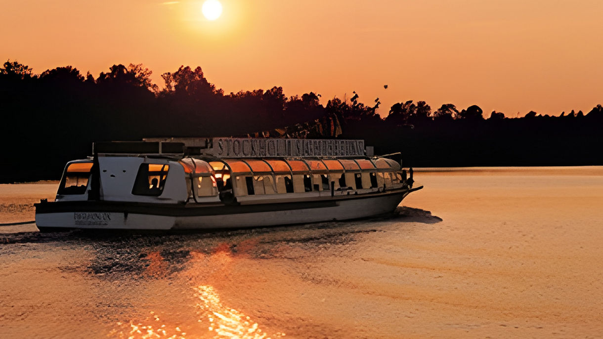 A Sparkling Evening on Stockholm's Waterways