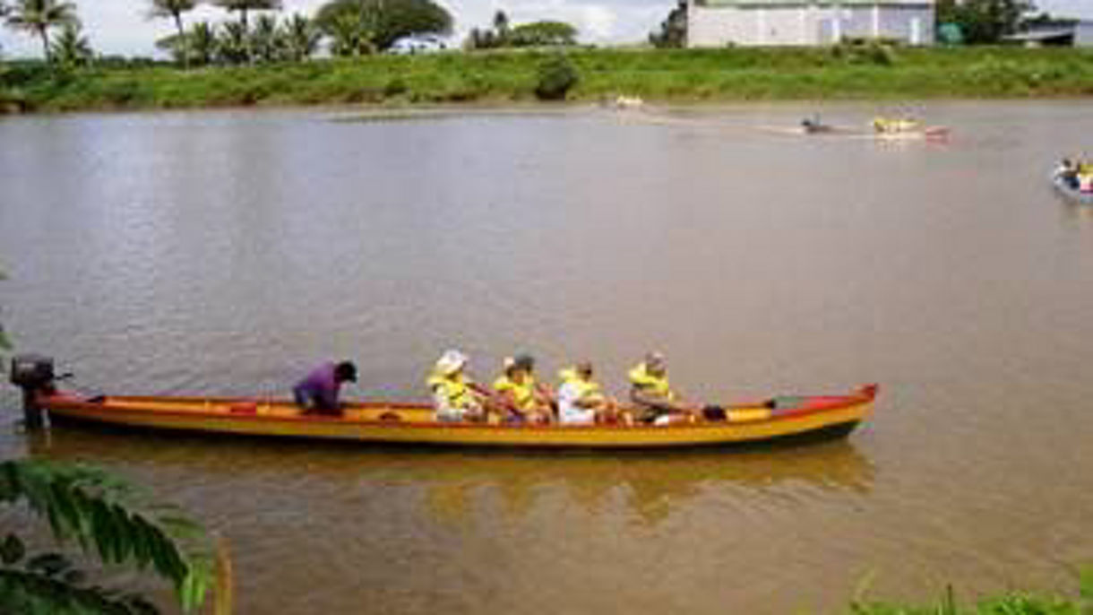 Nailililili Historical Tour by Long Boat